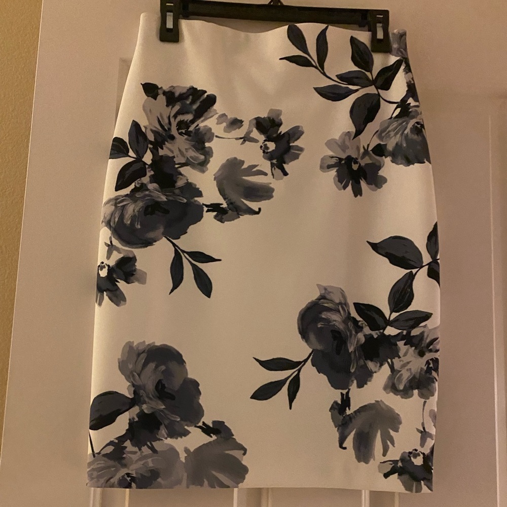 Joseph Ribfoff floral skirt